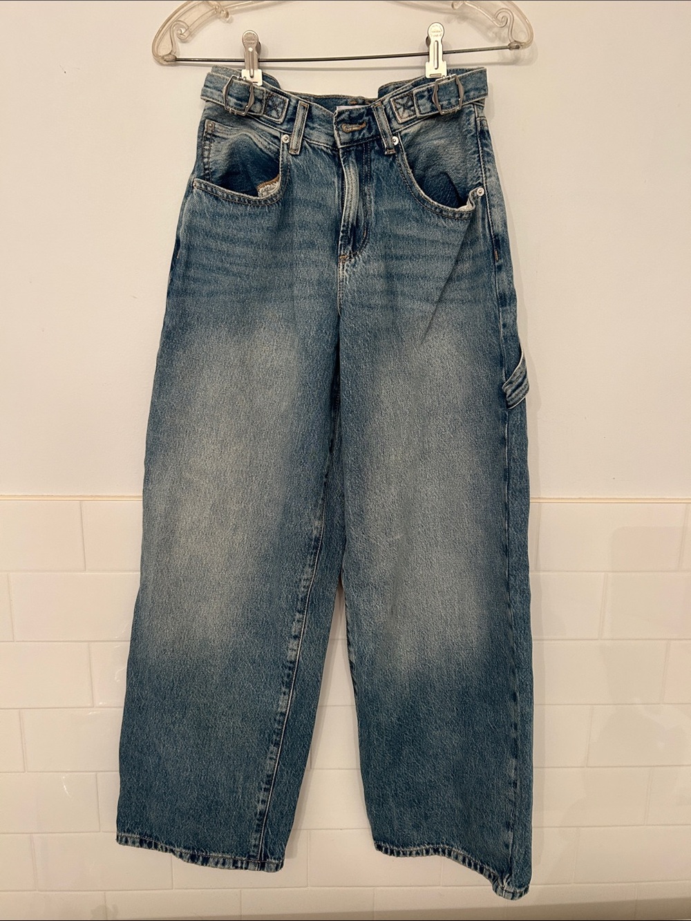 Garage Relaxed Straight-Leg Blue Jeans - Women's